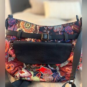 Oilily Floral Women's Crossbody Bag